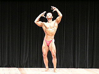 �k�C���{�f�B�r���_�[���̐{���F�O�|�[�Y���̂Q