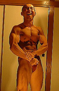 �k�C���{�f�B�[�r���_�[�Óc�摜4